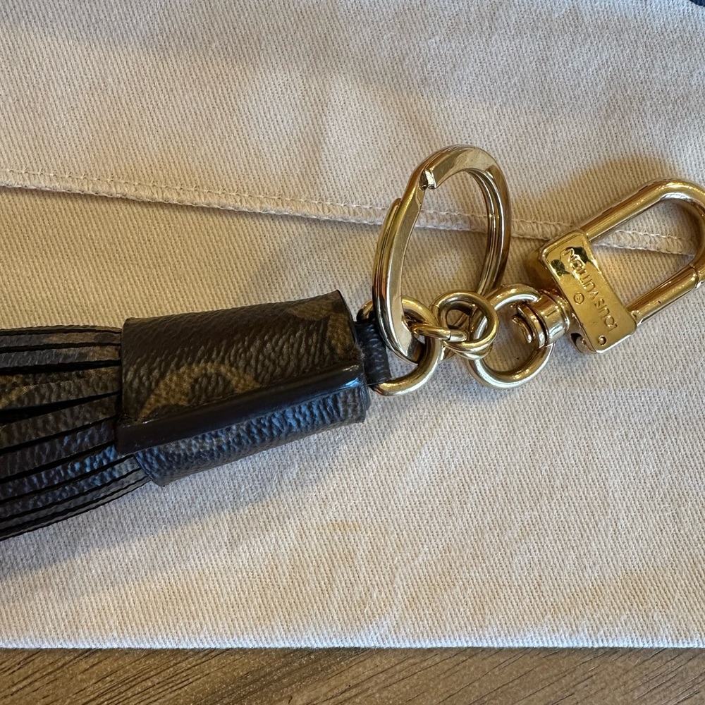 Louis Vuitton Tassel Keychain and Bag Charm - Picture 4 of 4